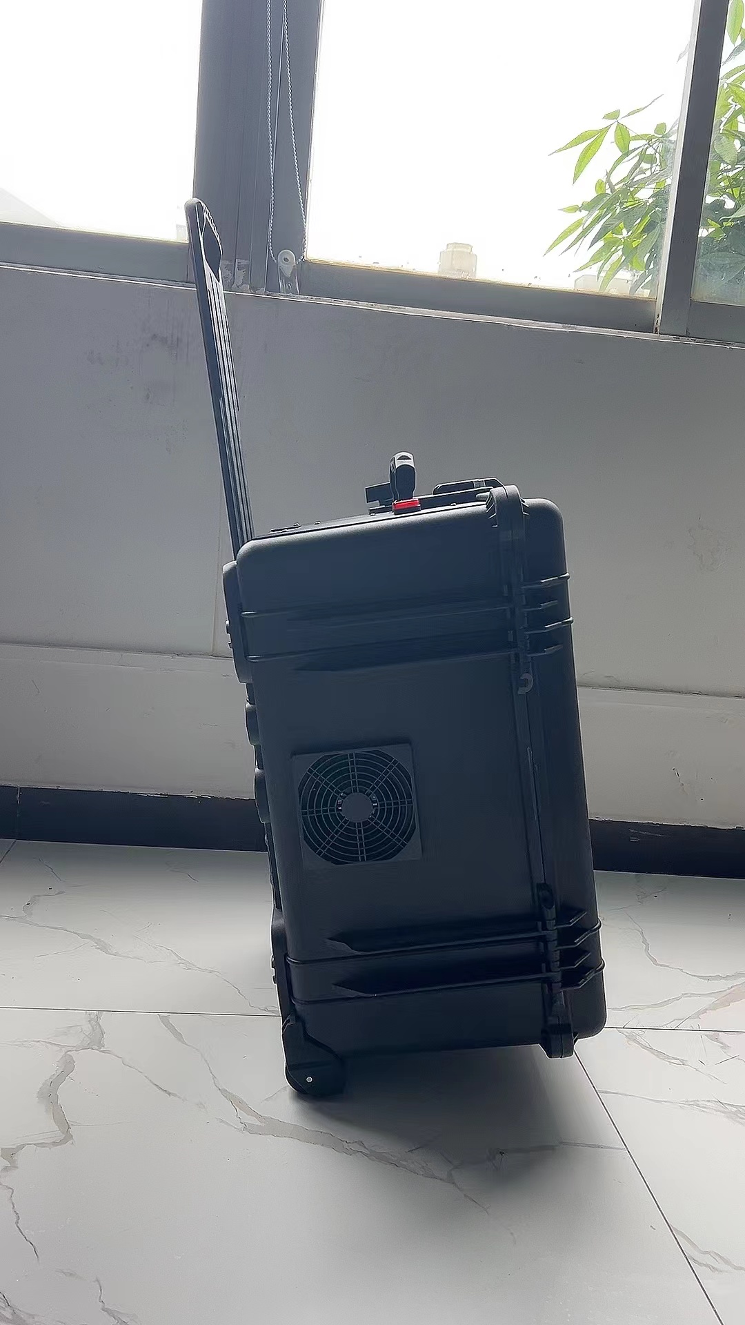 木里手拉箱型移动通信干扰器